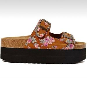 Jeffrey Campbell Floral Aurelia platform sandal